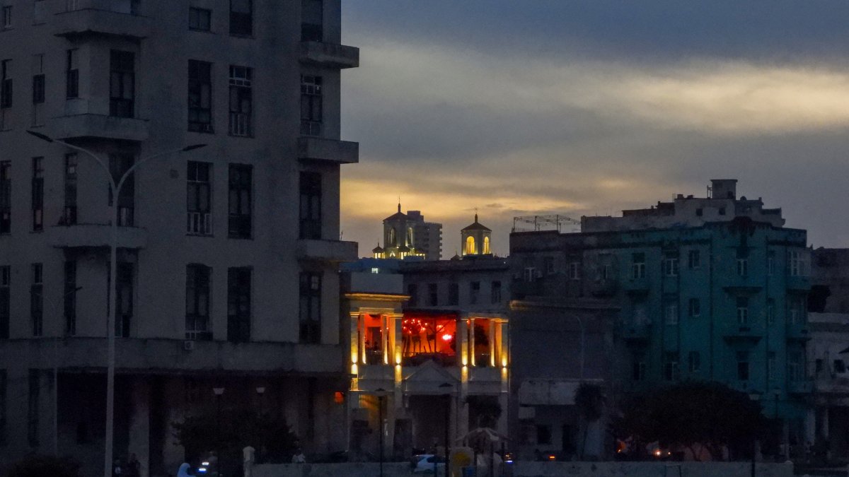 Cuba releasing 2,010 prisoners as the U.S. pressures the island's government