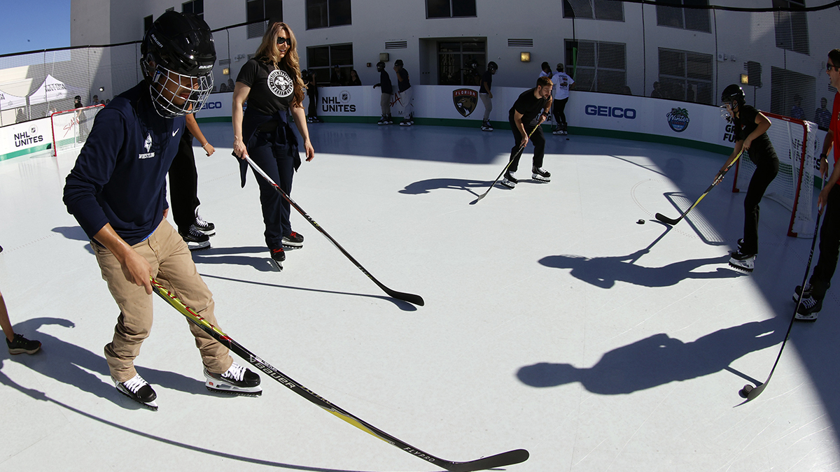 Panthers unveil synthetic ice rink for students at SLAM Miami school