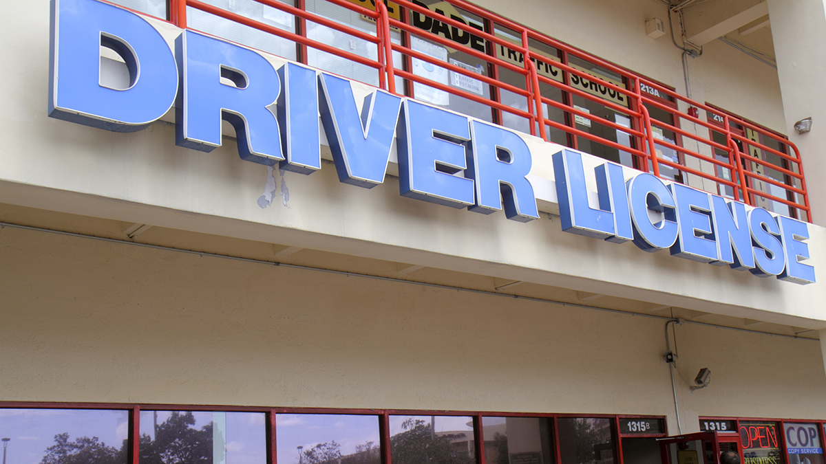 Florida to administer all state driver license exams in English only