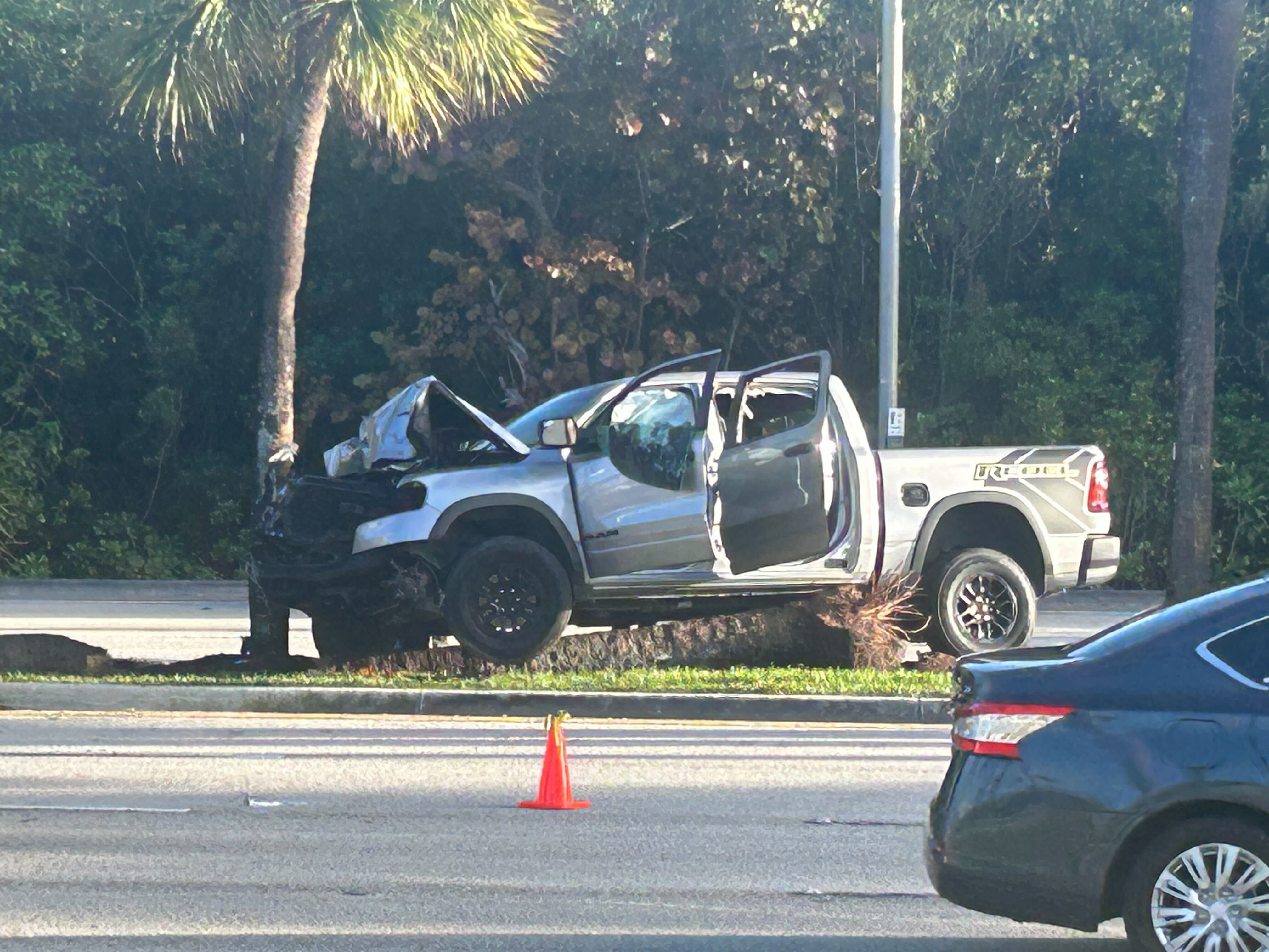5 hospitalized after crash in North Miami Beach: Police