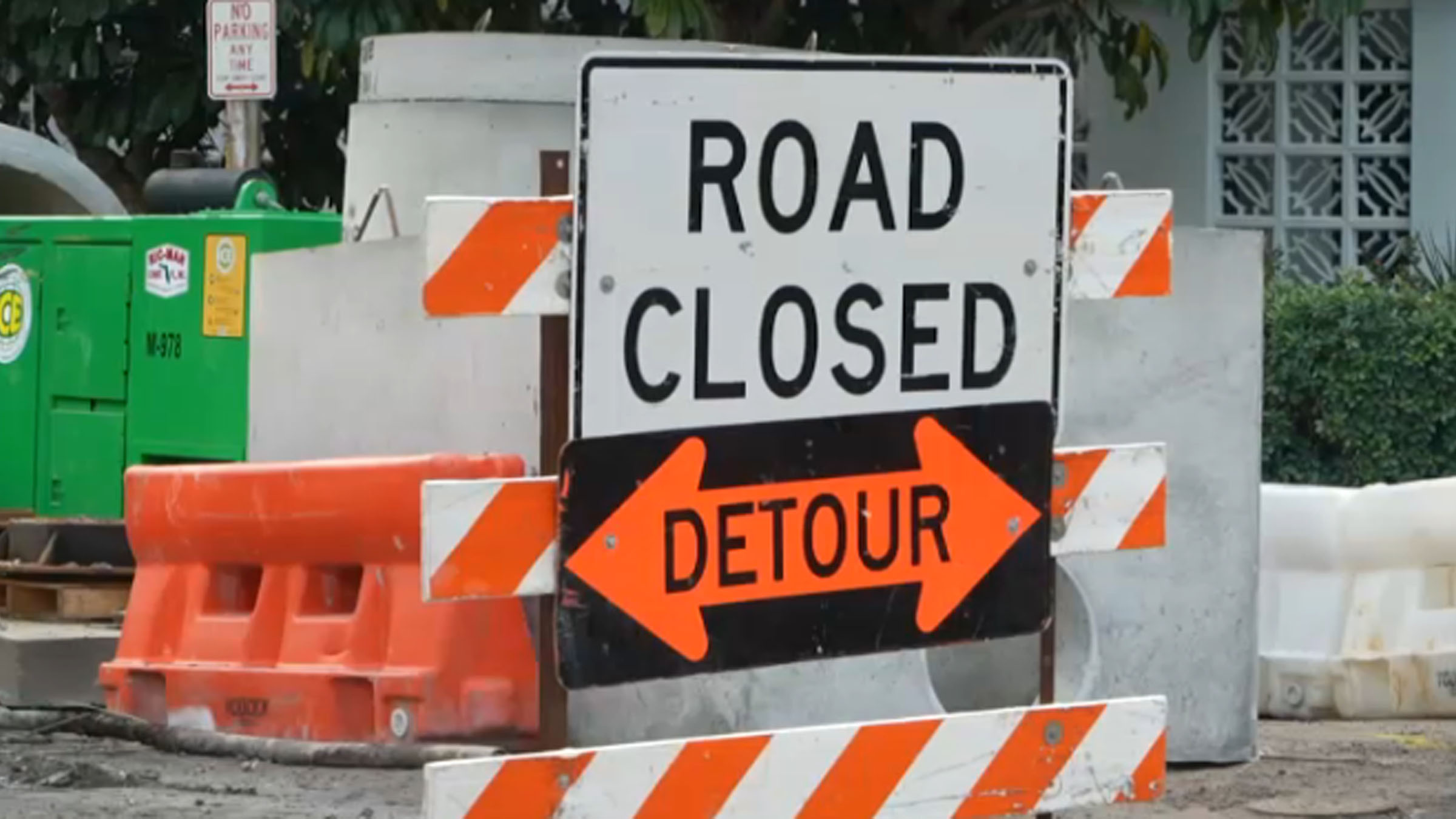 Miami Beach resiliency project brings flood protection and frustration for Lincoln Road business