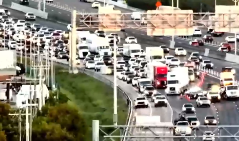 Crashes close lanes on Florida's Turnpike in Miami-Dade and I-95 in Broward