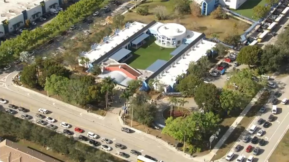 Police investigating reported bomb threat at school in Pembroke Pines