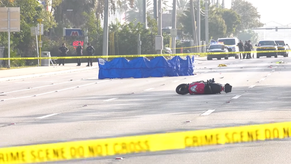 Police investigating possible hit-and-run in Lauderhill that killed motorcycle rider