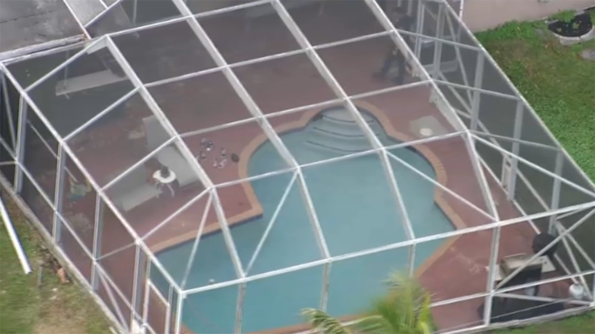 1-year-old drowns at home in Davie: Police