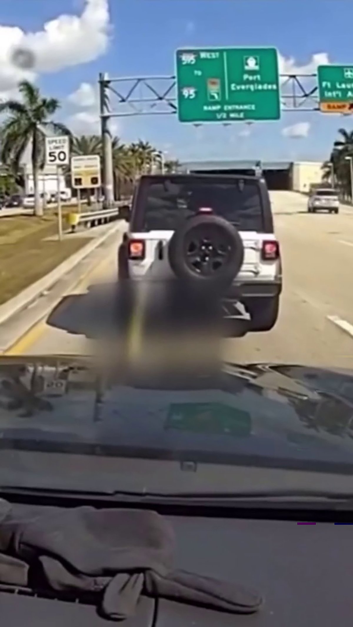 2 arrested after Hollywood Police use grappler to stop stolen Jeep from Jacksonville