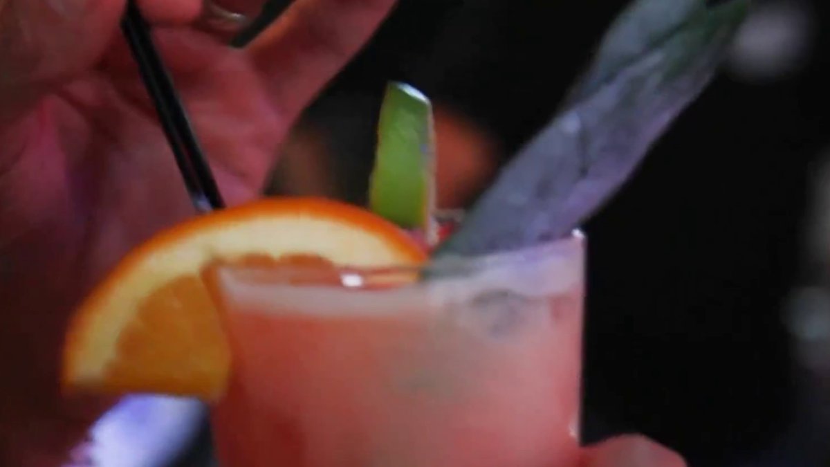 Fort Lauderdale bans bar hopping with open containers