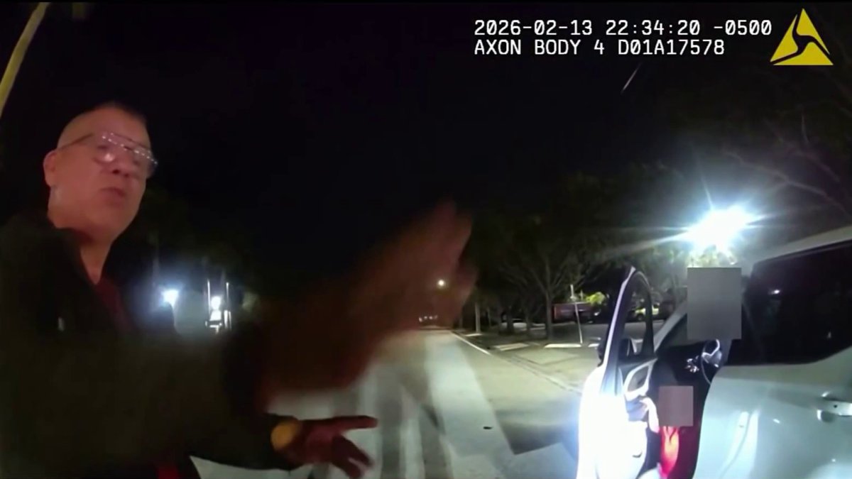 Bodycam shows Sunrise Police respond after mom allegedly left kids with ...