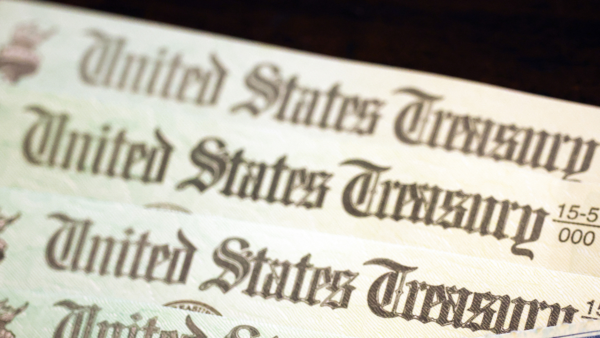 Miami U.S. Postal worker arrested in alleged theft of over $1M in Treasury checks