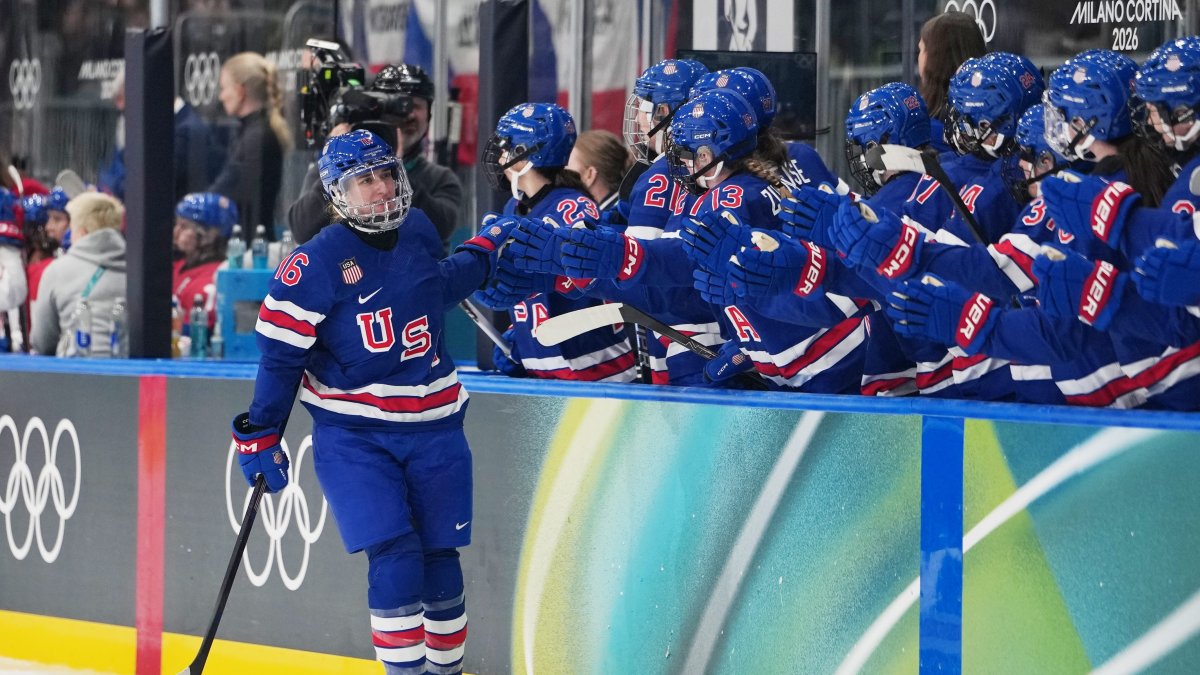There are five medal events on Day 1 of the 2026 Winter Olympics, while the U.S. women's hockey team returns to the ice. Follow live updates.