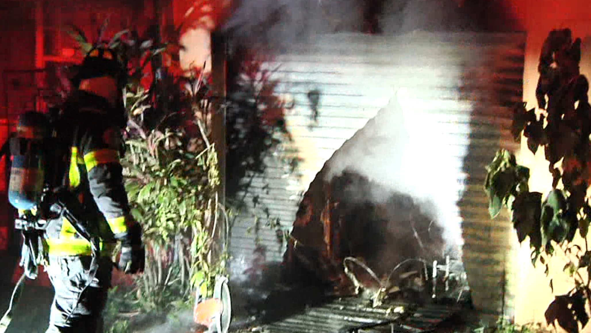 Family of 5 displaced after Miami home catches on fire: Fire Rescue