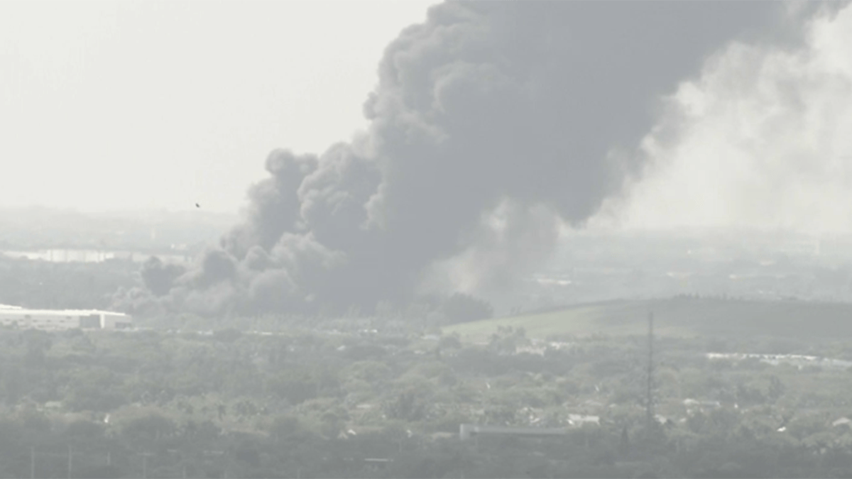 Crews respond to massive five-alarm fire at NW Miami-Dade 