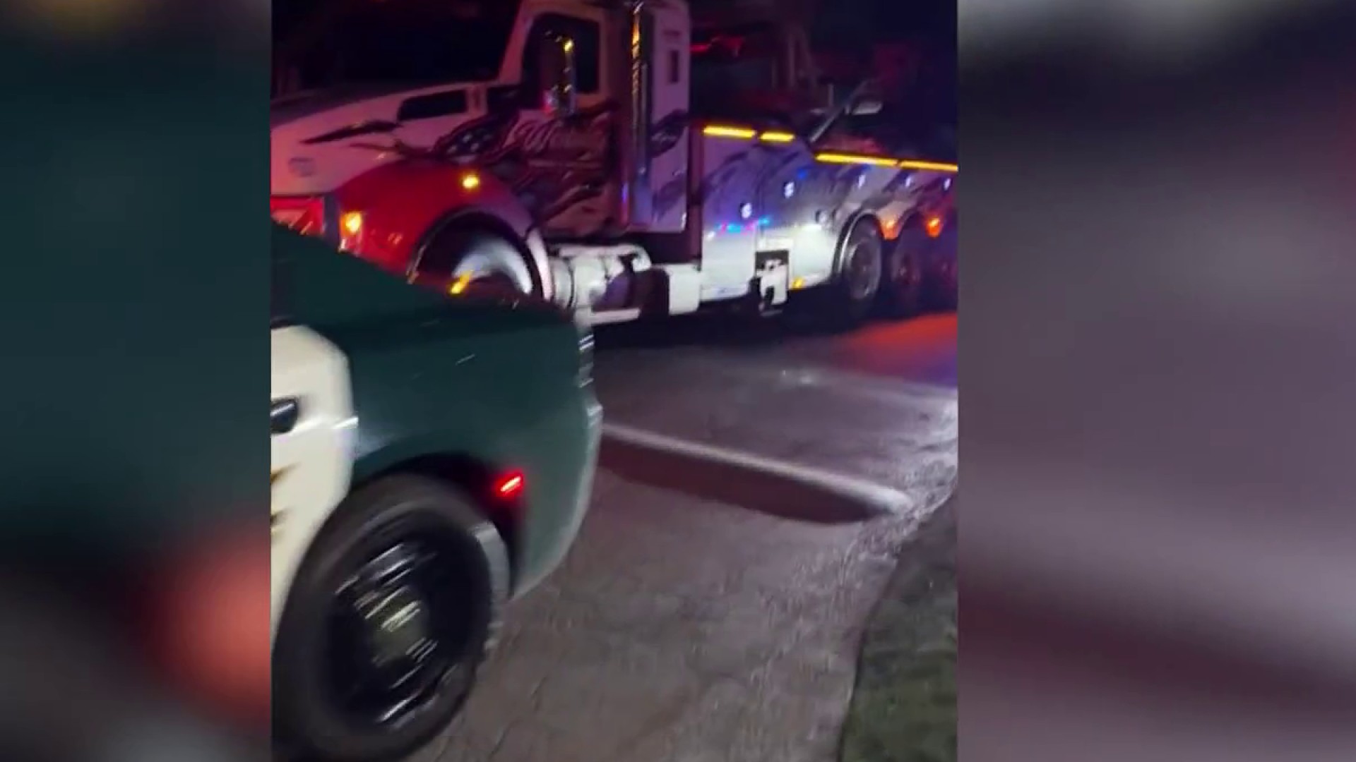 2 hospitalized after van plunges into marina in Fort Lauderdale, fire rescue says