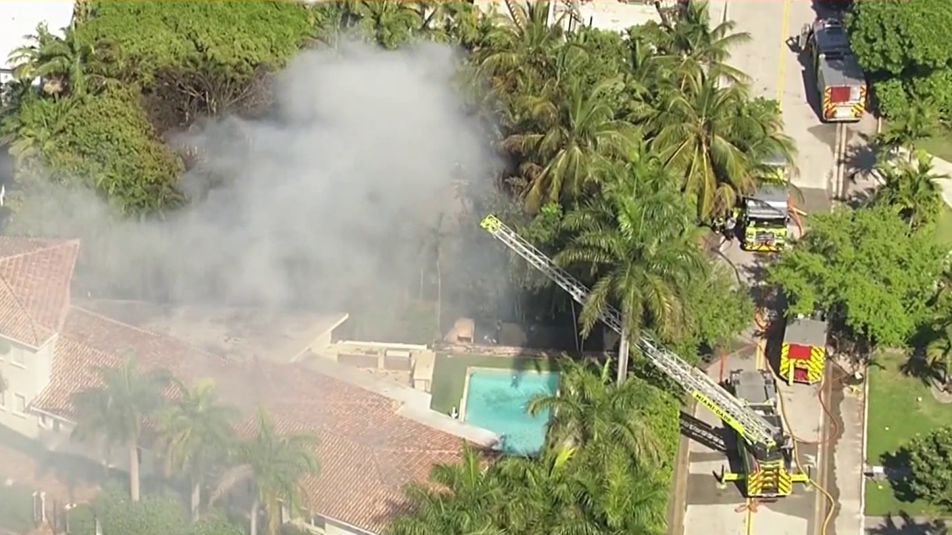 Massive fire sweeps through home in Bay Harbor Islands