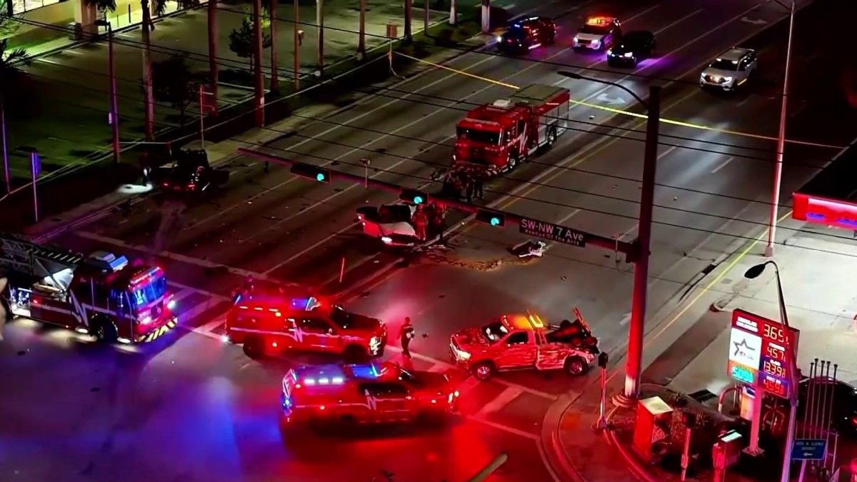 3 hurt in crash before Fort Lauderdale Fire Rescue truck also hit ...
