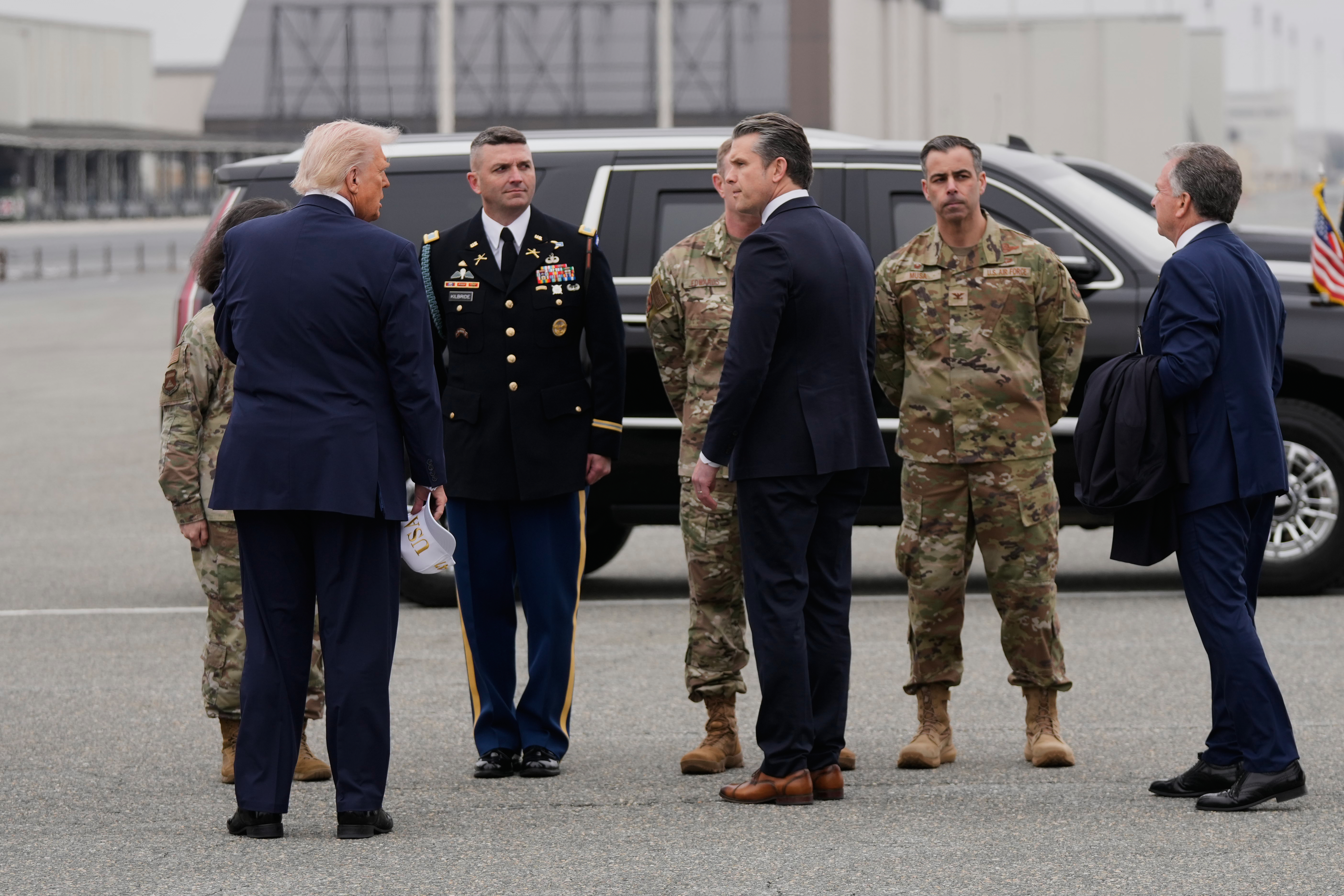 Trump grieves with families during return of soldiers killed in Middle East
