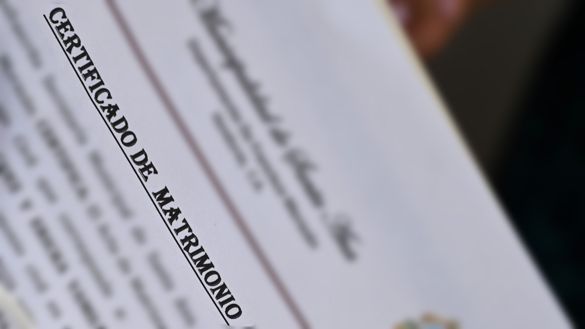 Woman used fake Cuban marriage license to get dead man's Social Security benefits, cops say