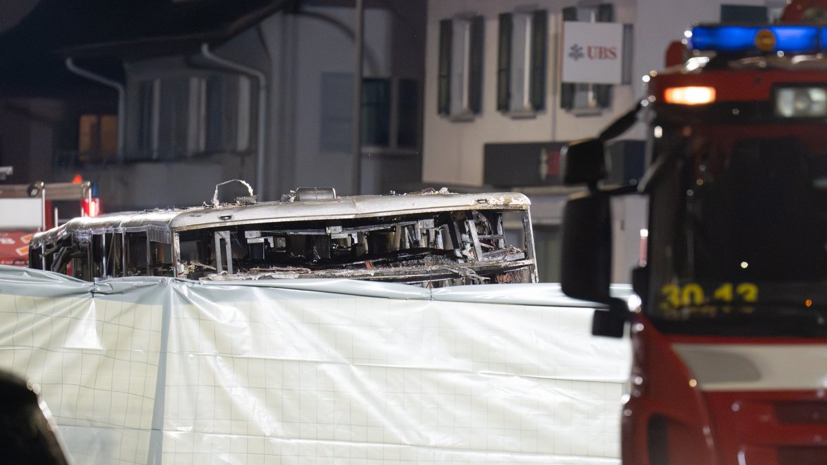 At least 6 killed, 3 hospitalized after bus fire in Switzerland