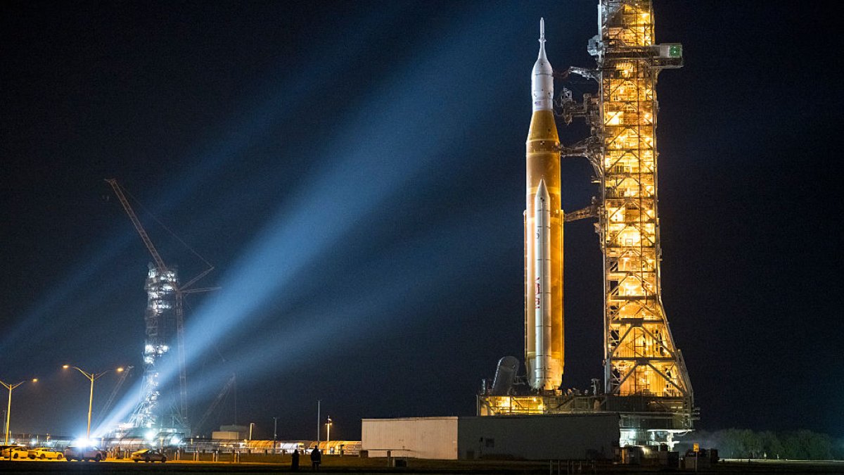 WATCH LIVE: NASA moon rocket Artemis II rolls out to launch pad at Kennedy Space Center