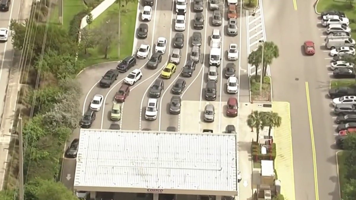 Long lines at South Florida gas stations as prices climb amid Iran conflict concerns