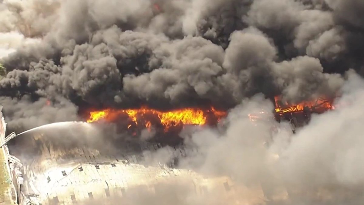 LIVE UPDATES: Fire in Miami-Dade today consumes warehouse – NBC 6 South ...