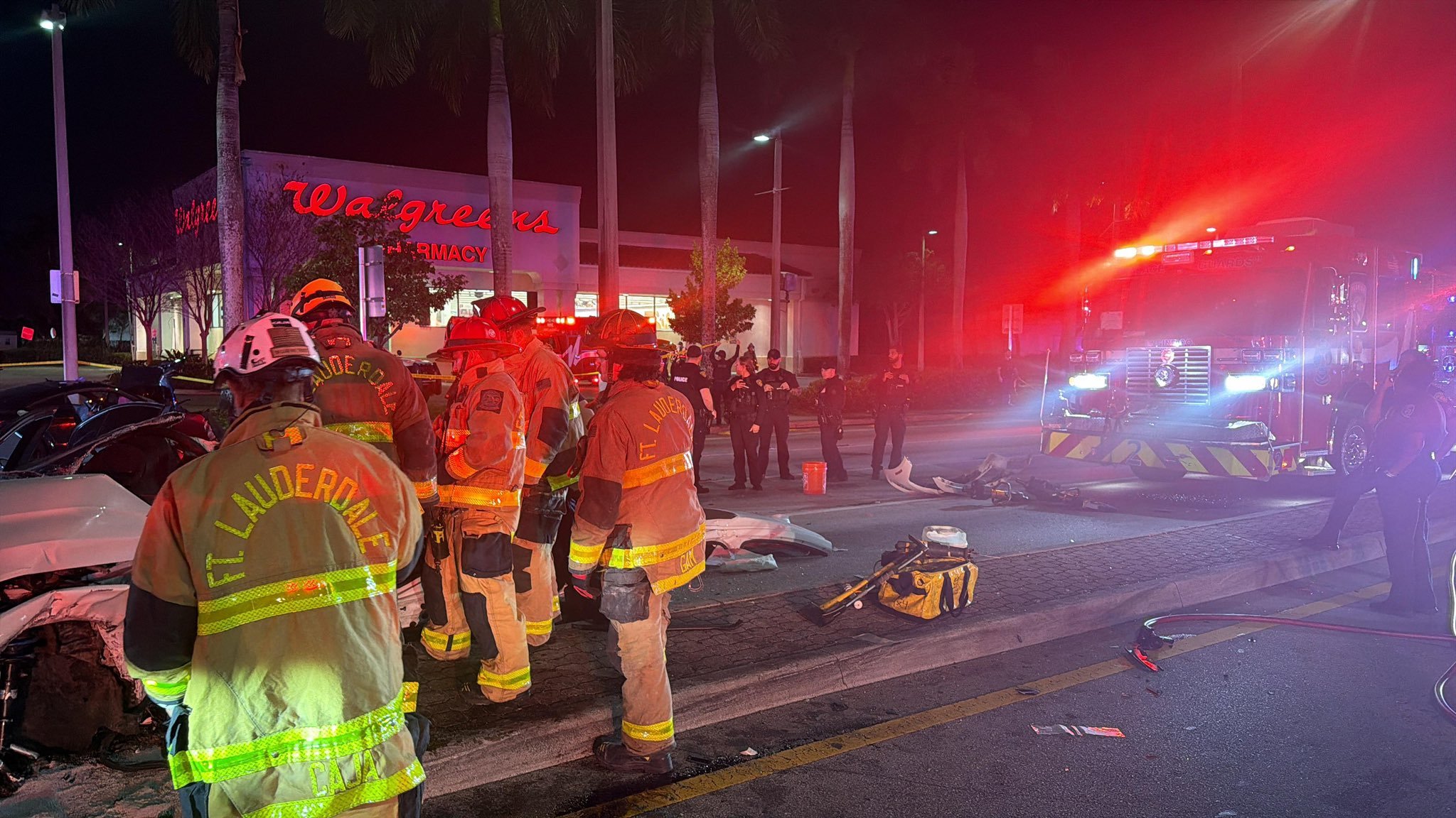3 hurt in crash in Fort Lauderdale; fire rescue truck hit while responding