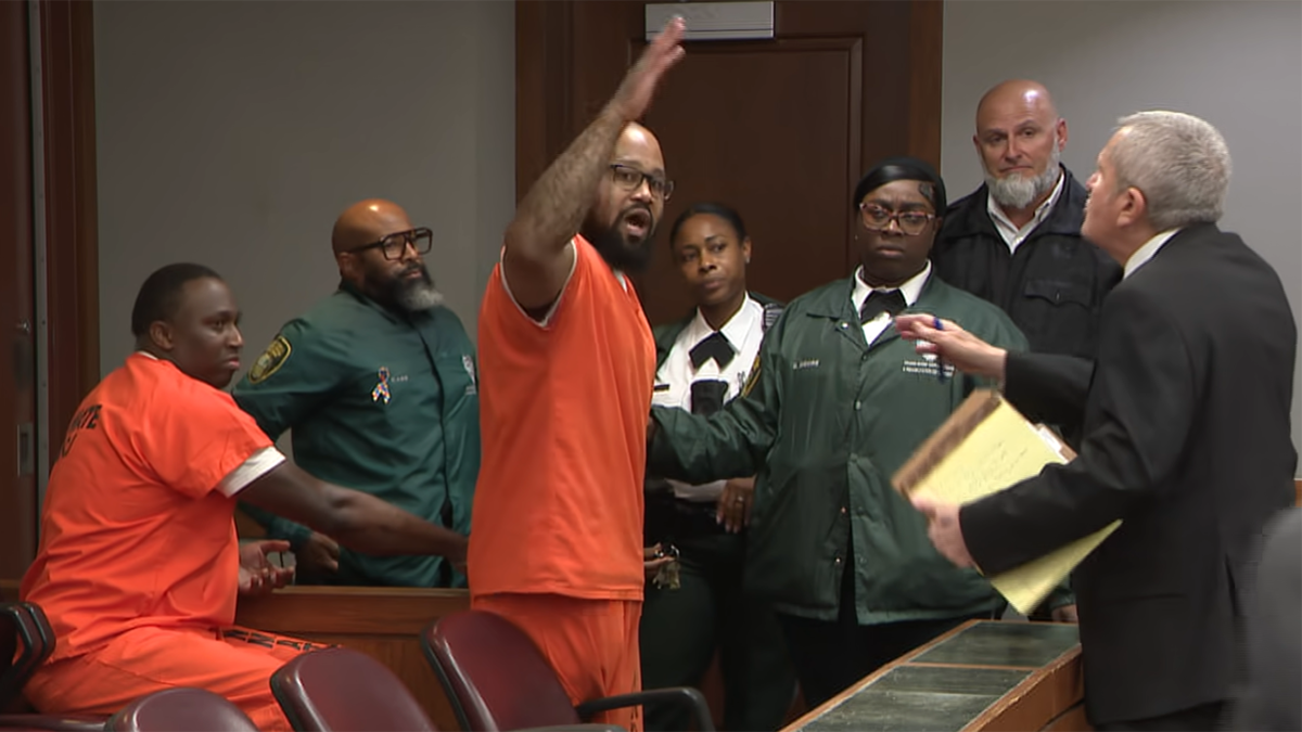 ‘I want my mom': Man accused of killing Miami Gardens minister yells at judge