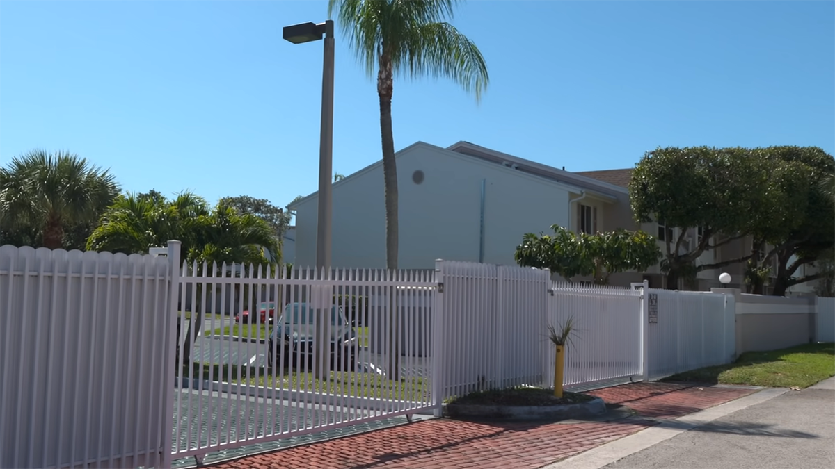 Man, 79, stabbed wife and stepson to death at NW Miami-Dade apartment, deputies say