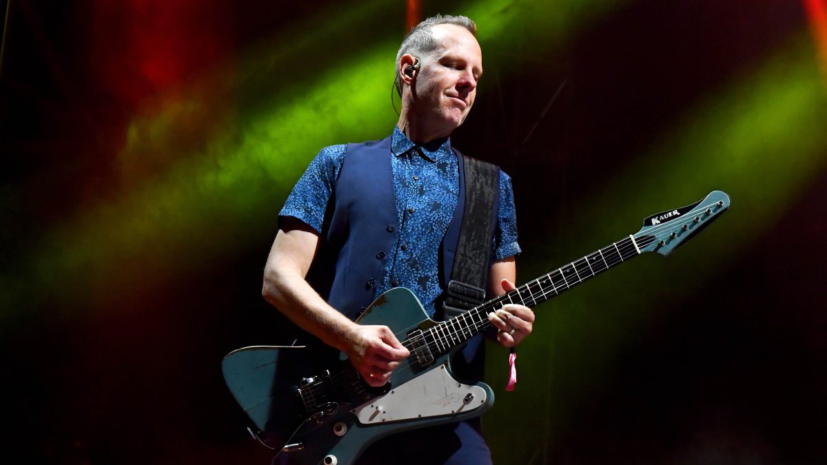 'No Doubt' guitarist reveals Parkinson's diagnosis ahead of Sphere residency
