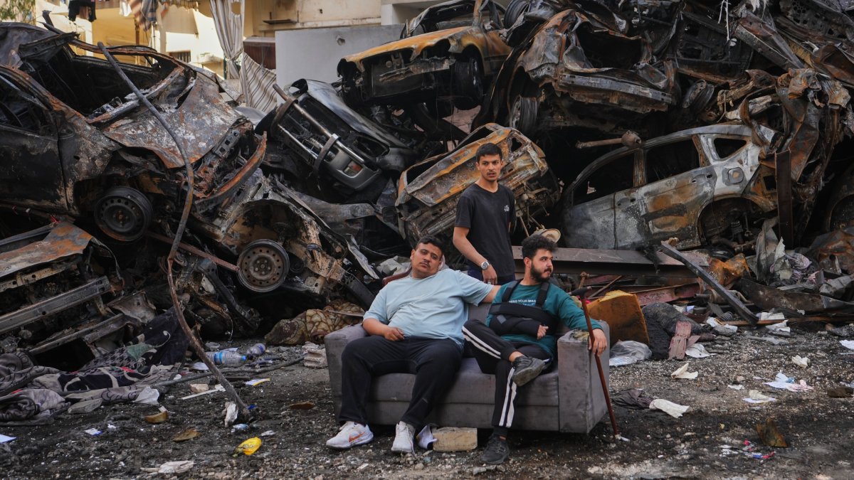 Live updates: U.S. blockade of Iranian ports ‘fully implemented' as Trump says war is near end