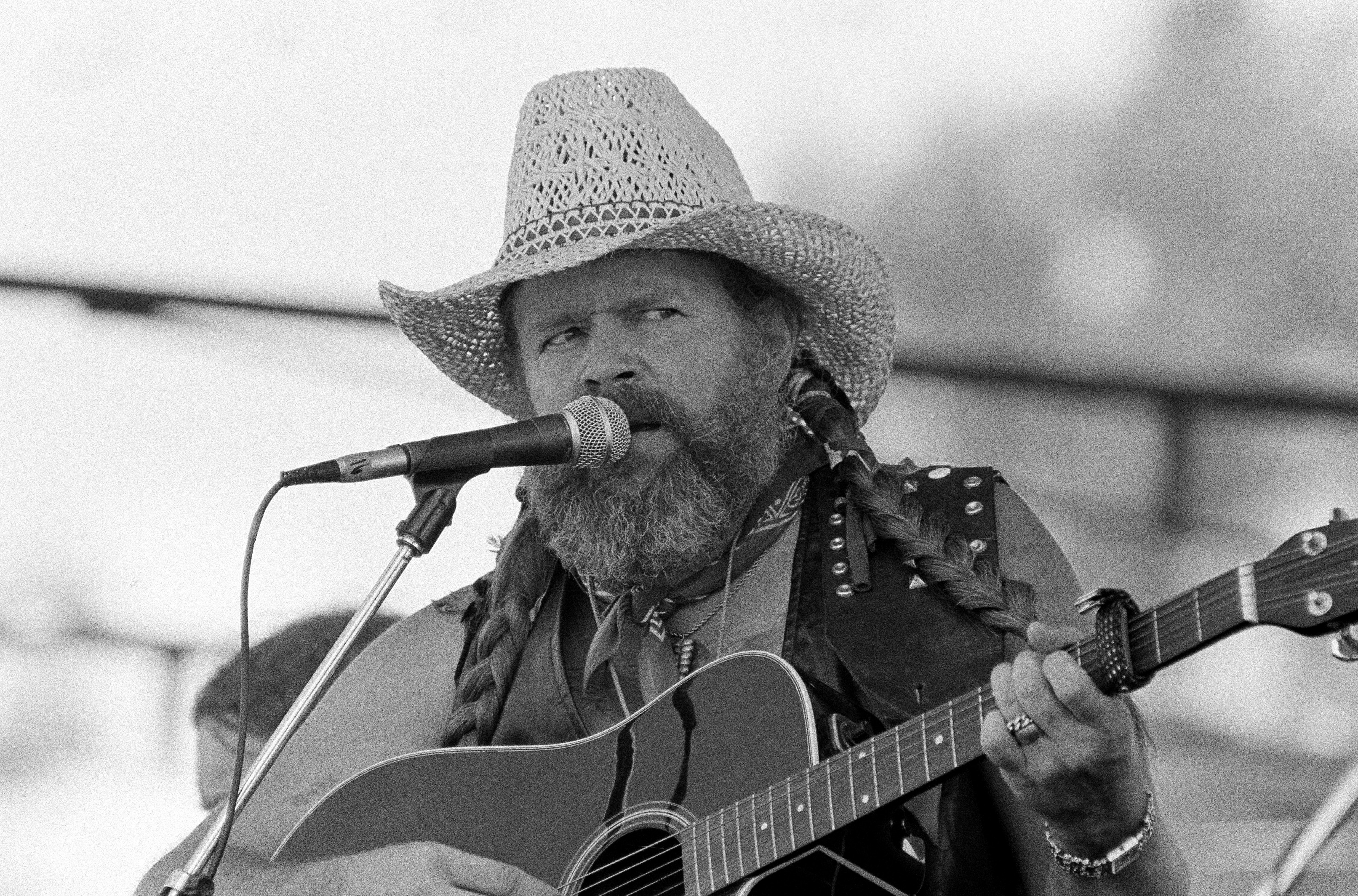 Outlaw country singer-songwriter David Allan Coe dies at 86