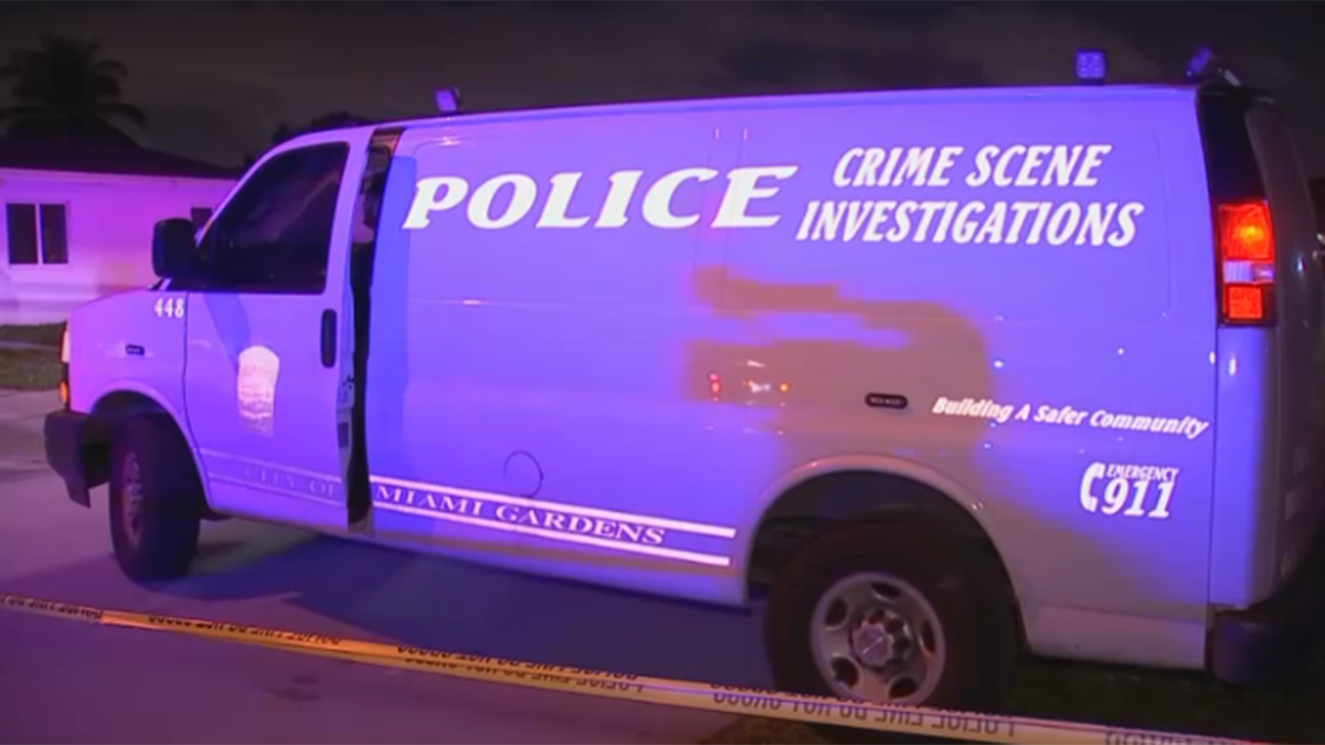 Victim shot teen who tried to rob him during watch sale in Miami Gardens, cops say
