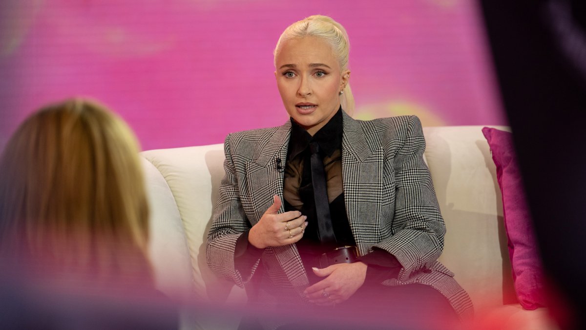 Hayden Panettiere pushes back on claims she 'abandoned' daughter, Kaya, after giving up custody