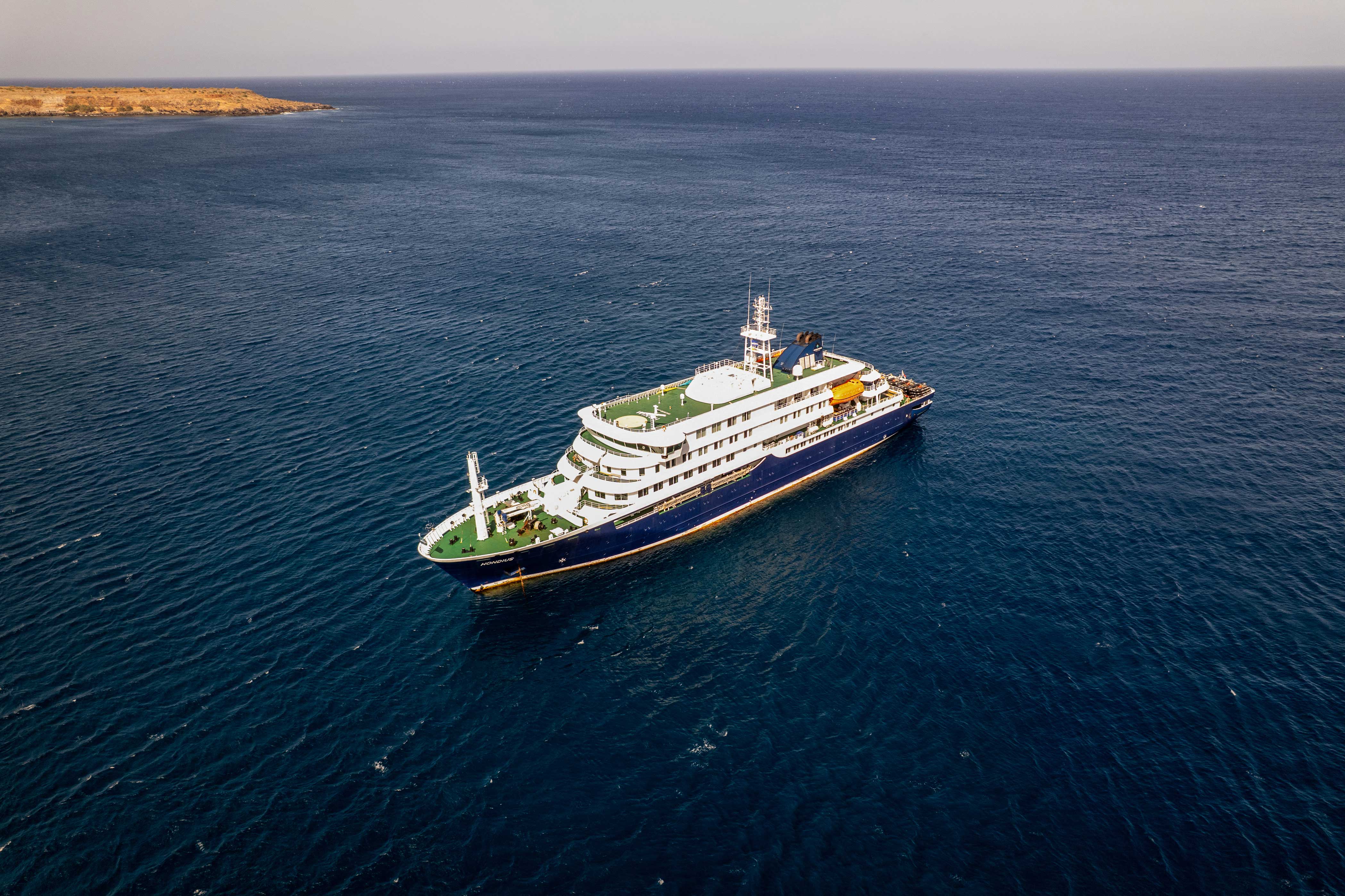 3 sick passengers evacuated from hantavirus-hit cruise ship as new case confirmed