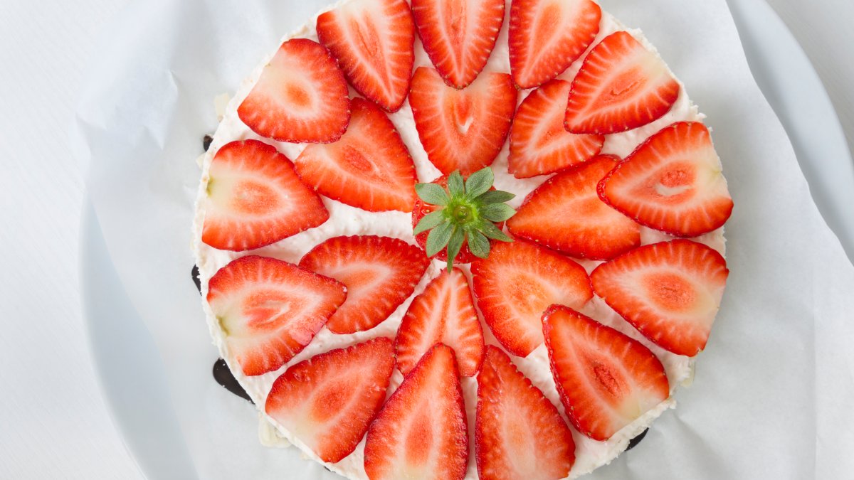 'Cheesecakegate':  cheesecake from neighborhood baker goes viral