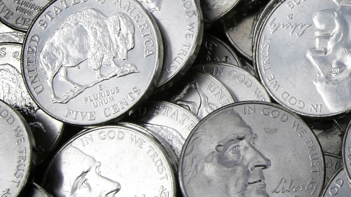 DeSantis signs bill allowing Florida businesses to round to nearest nickel