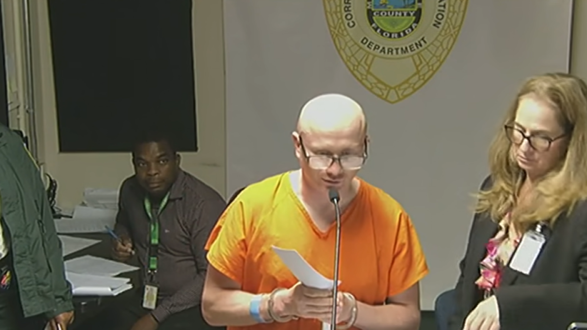 2 Ukrainian men accused of installing skimming device at supermarket in West Miami, report says