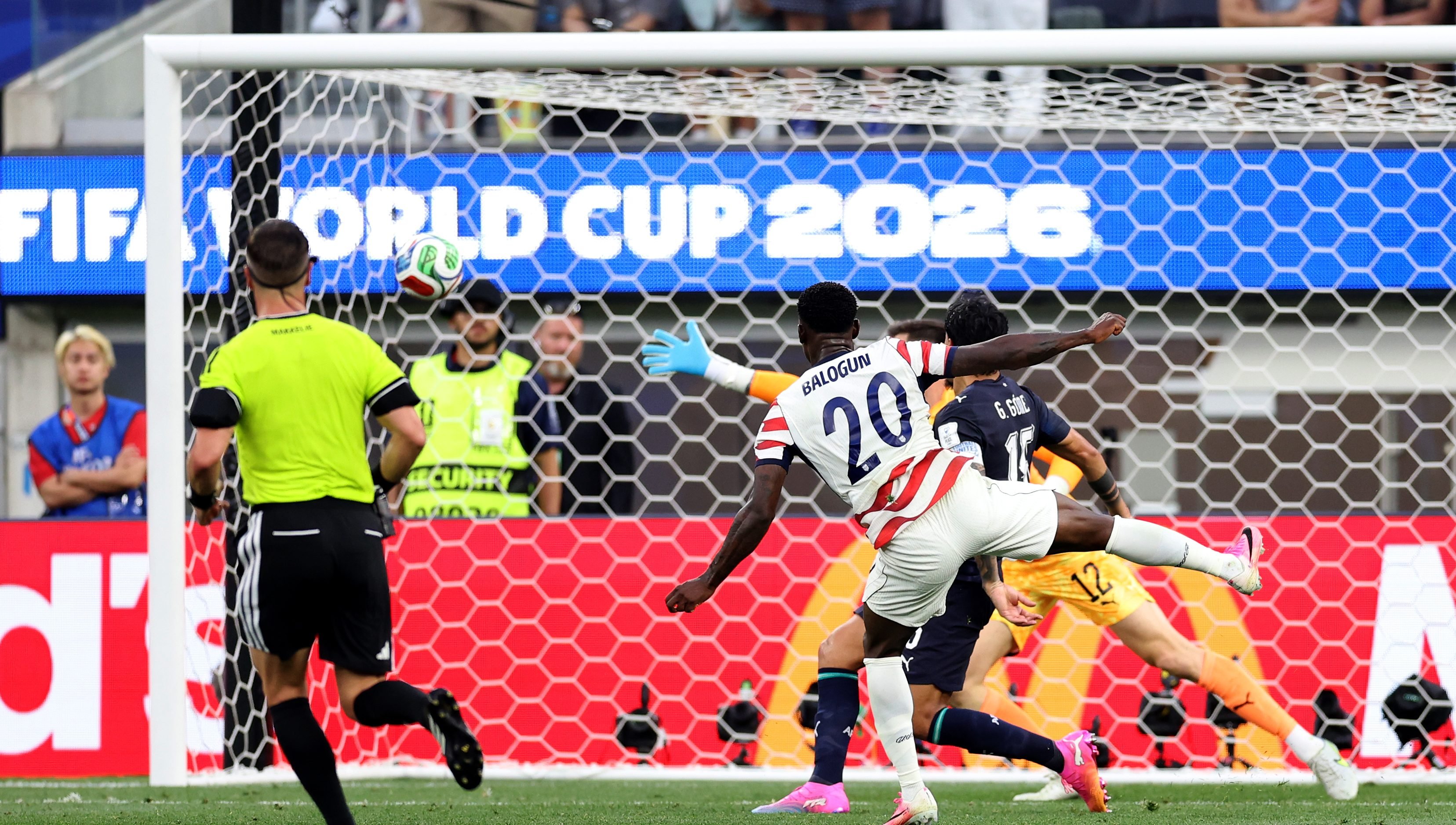 USMNT cruises to 4-1 win vs. Paraguay in World Cup opener to set the tone