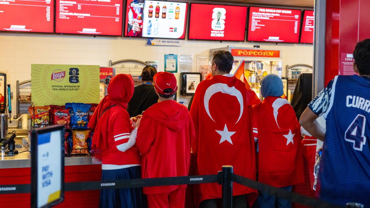 World Cup visitors are facing food and beverage sticker shock at stadiums: ‘Robbery'