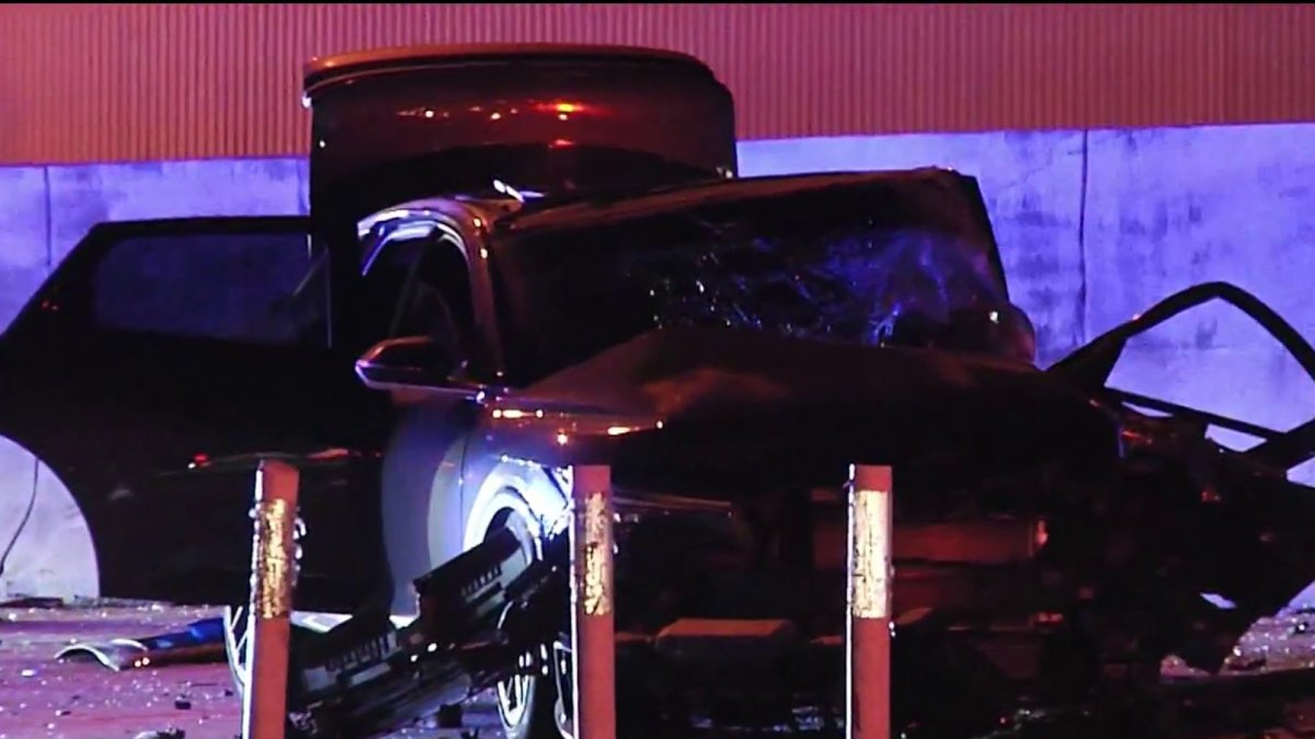 Miami officer hospitalized, 1 in critical condition after wrong-way crash on I-95, cops say