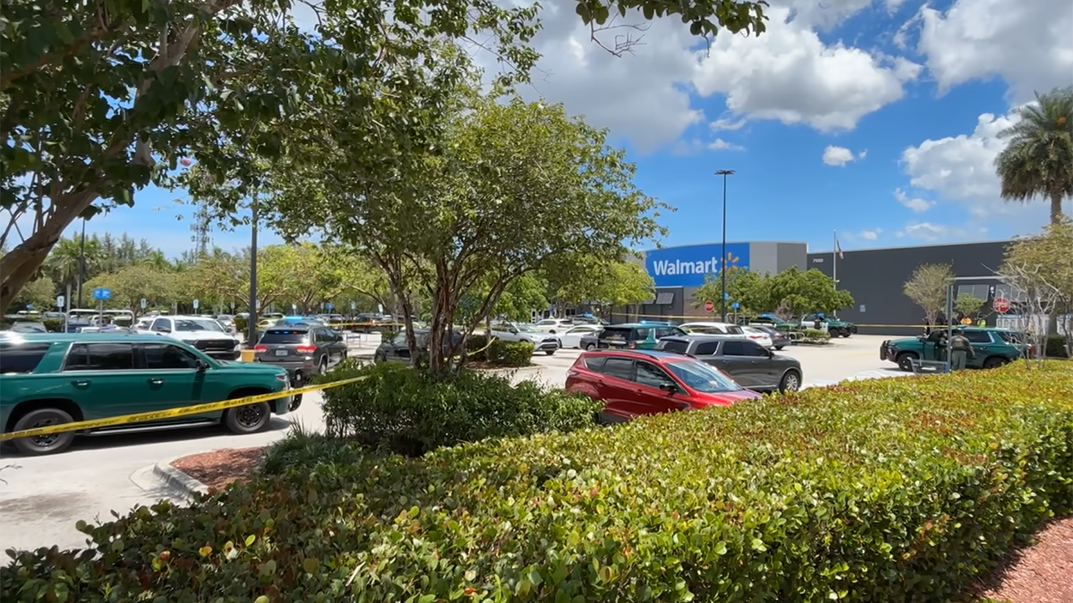 Woman fatally shot man during parking spot dispute at North Lauderdale Walmart, BSO says