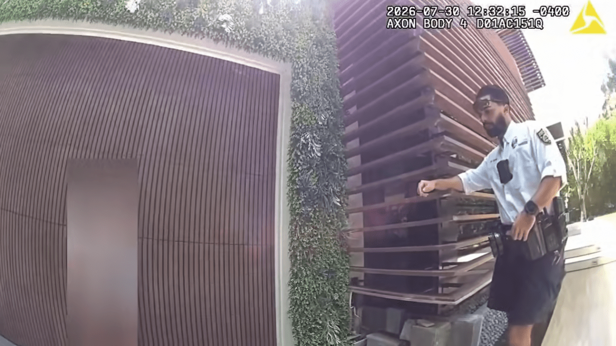 Man charged with child neglect after foster child found alone in Miami Beach streets