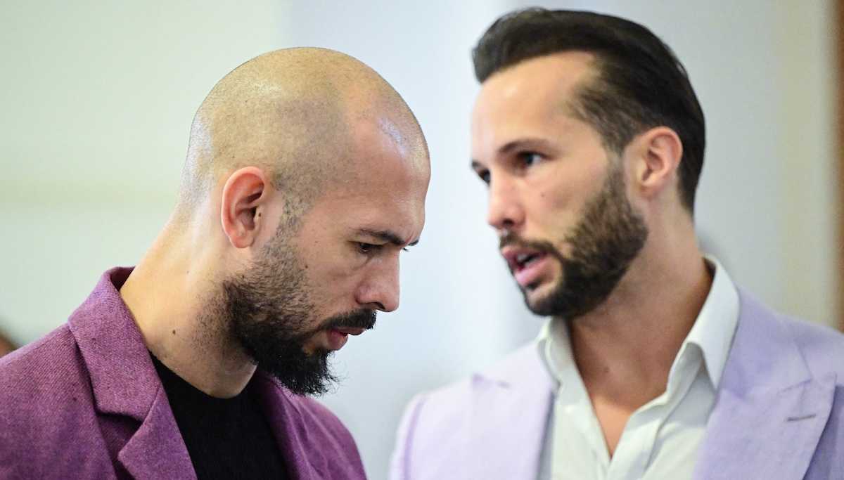 Tate brothers back in Miami court to seek release on bond as they fight extradition to U.K. on rape and sex trafficking charges; judge weighs custody