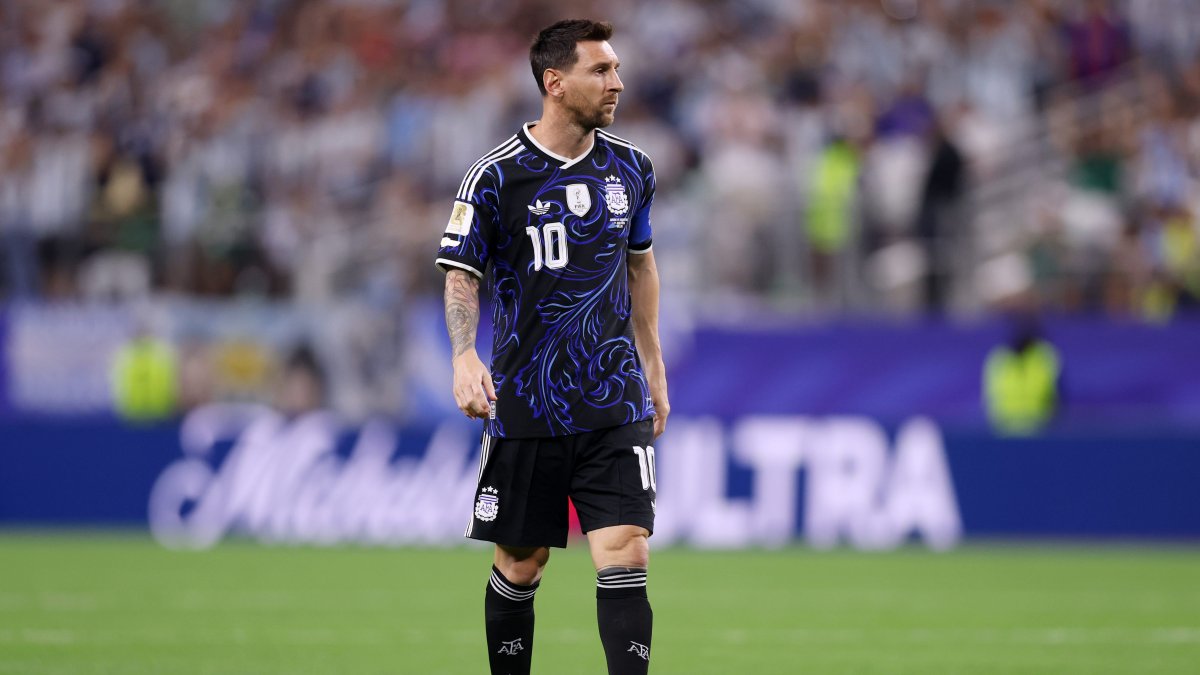 How Lionel Messi is dominating at the World Cup while walking