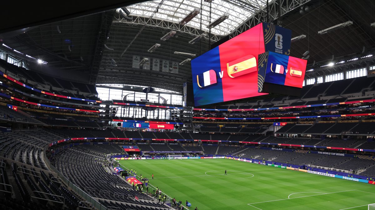 Live updates: France and Spain clash in heavyweight World Cup semifinal