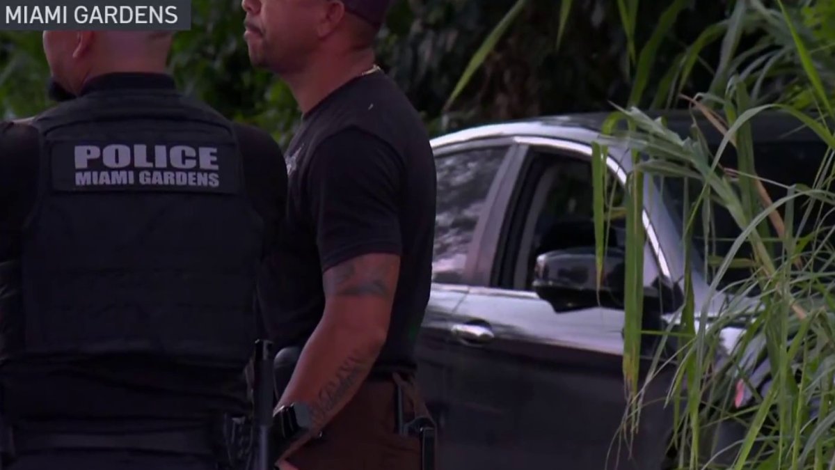 passenger threats alaska airlines miami