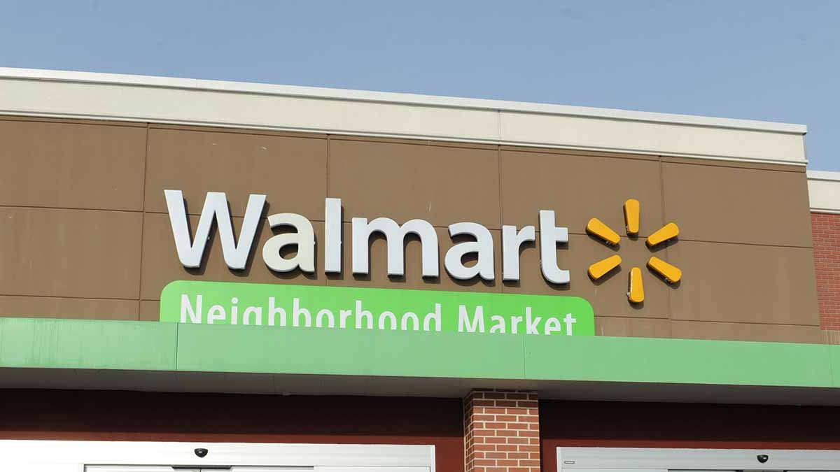Man arrested, accused of voyeurism in restroom at Homestead Walmart, cops say