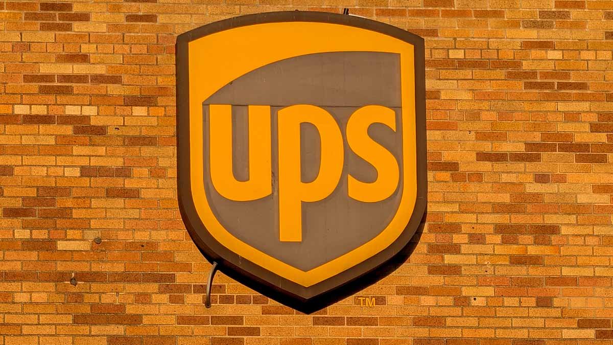UPS workers arrested in major package theft probe at Miami-Dade facility, deputies say