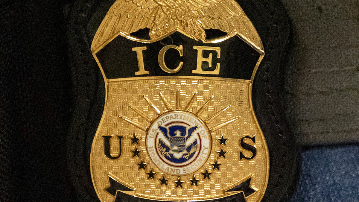 nbcmiami.com - Ryan J. Foley | The Associated Press - ICE pitches legal insurance to help shield local officers who make immigration arrests