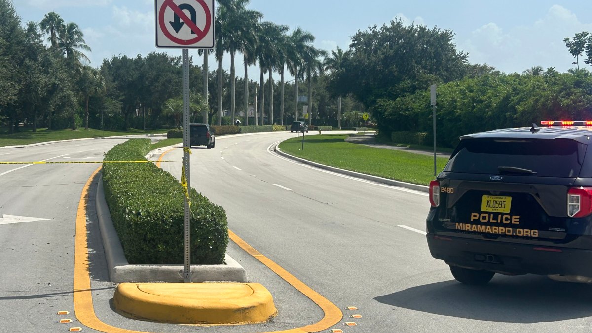 Mother and 4-month baby hospitalized after crash in Miramar, police say